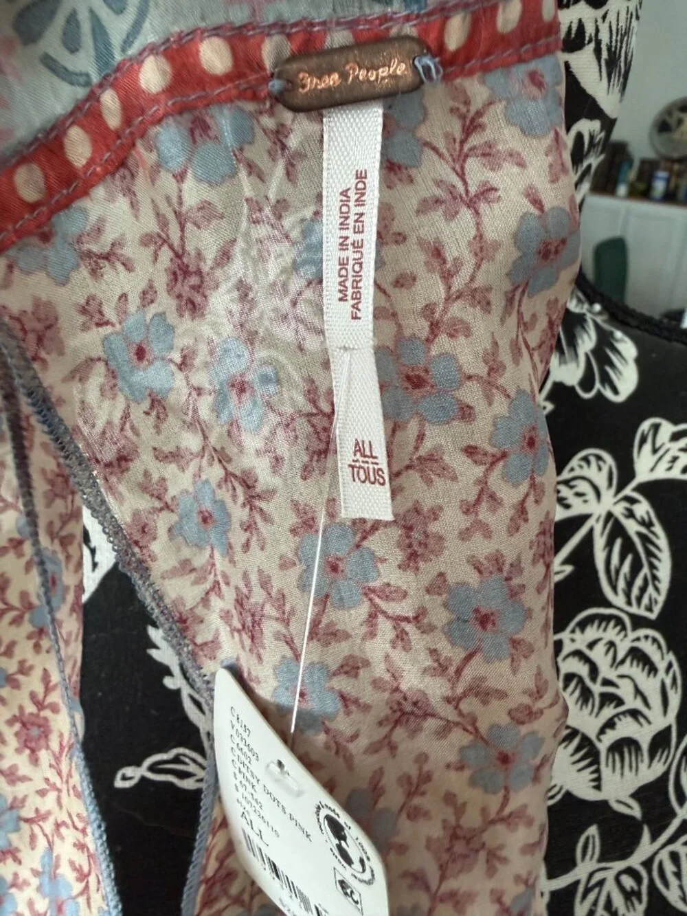 ☀️ Free People Tilly Skinny Silk Convertible Scarf Pastel Floral Ditsy Dot NWT